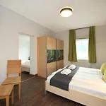 Seehotel Sissi Целль-ам-Зеє
