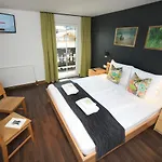 Seehotel Sissi Am Zeller 3*