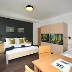 Seehotel Sissi Am Zeller 3*