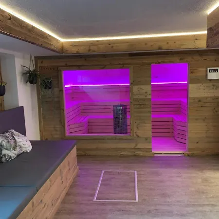Seehotel Sissi B&B 젤암제