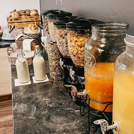 Seehotel Sissi Bed & Breakfast