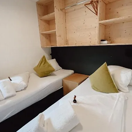 Seehotel Sissi 3* 젤암제