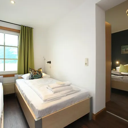 Seehotel Sissi 3* 젤암제