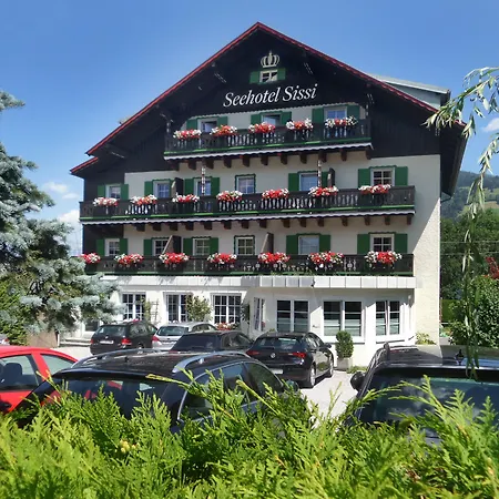 Seehotel Sissi Am Zeller Целль-ам-Зеє