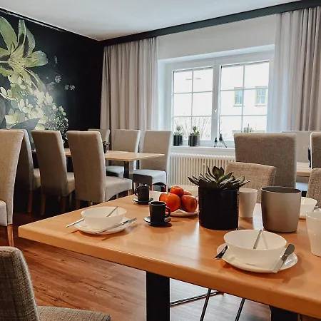 Seehotel Sissi Bed & Breakfast 3*